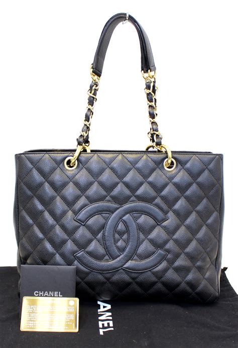 Shop Women’s Chanel Bags .